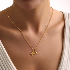 Turandoss Gold Heart Initial Necklace for Women Girls, Letter Pendant Necklaces for Teen Girl, Birthday Gift, Valentine's Day Gifts for Women Wife Mom