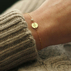 Turandoss 18K Gold Initial Bracelets for Women Girls - Dainty Coin Disc Letter Link Charm Bracelet, Pearl Bracelet, Christmas Gifts for Women Girls