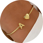 Turandoss 18K Gold Initial Heart Bracelets for Girls Women, Heart Letter Cuff Bangle Bracelet, Birthday Gifts, Valentine's Day Gifts for Women Girls