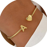 Turandoss 18K Gold Initial Heart Bracelets for Girls Women, Heart Letter Cuff Bangle Bracelet, Birthday Gifts, Valentine's Day Gifts for Women Girls