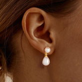 Turandoss 18K Gold Pearl Stud Earrings for Women Girls - Small Hypoallergenic Flat Back Dangle Earring Set, Diamond Clip on Earrings, Christmas Gifts