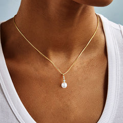 Turandoss Pearl Necklaces for Women - Dainty Gold Choker Pendant Pearl Necklace with Cubic Zirconia, Bridal Wedding Gifts, Bridesmaid Gifts, 16+2.5In