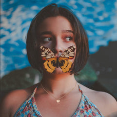 Turandoss Initial Butterfly Necklaces Gifts for Women Girls, Dainty Cute Charm Letter A-Z Butterfly Pendant Trend Summer Jewelry Personalized Birthday Gifts for Women Girls Fashion