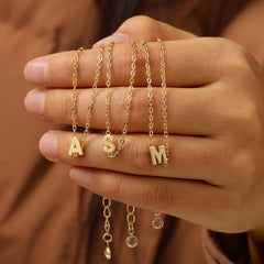 Turandoss Dainty Gold Initial Bracelets for Women Girls, Gold Jewelry for Women, Birthday Gifts for Teen Girls, Trendy Stuff