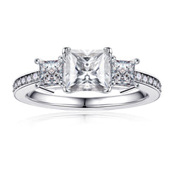 Turandoss 1.5 Carat Moissanite oval Cut Engagement Rings for Women 925 Sterling Silver Diamond Ring Promise Rings for Women