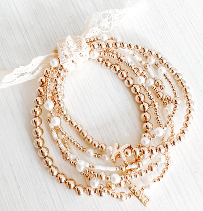 Turandoss 6PCS Gold Initial Bracelet for Women Girls - Stacked Beaded Bracelets for Kids, Layered Letter Pearl Bracelet Set for Girls, Christmas Gifts