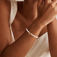Turandoss Gold Initial Bracelets for Women Girls - Dainty Beaded Pearl Bracelets for Kids, Charm Letter Bracelet for Girl, Flower Girl Proposal Gifts