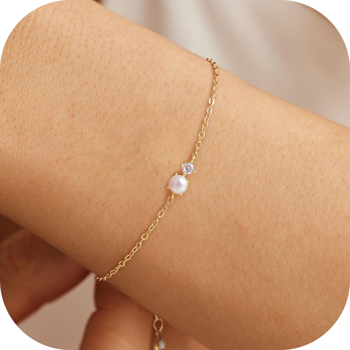 Turandoss Pearl Bracelets for Women Dainty 14K Gold Plated Freshwater Cultured Pearl Cz Bridesmaid Jewelry Teacher Appreciation Mothers Day Graduation Gifts for Her Mom Kids Teen Girls Wife Ideas