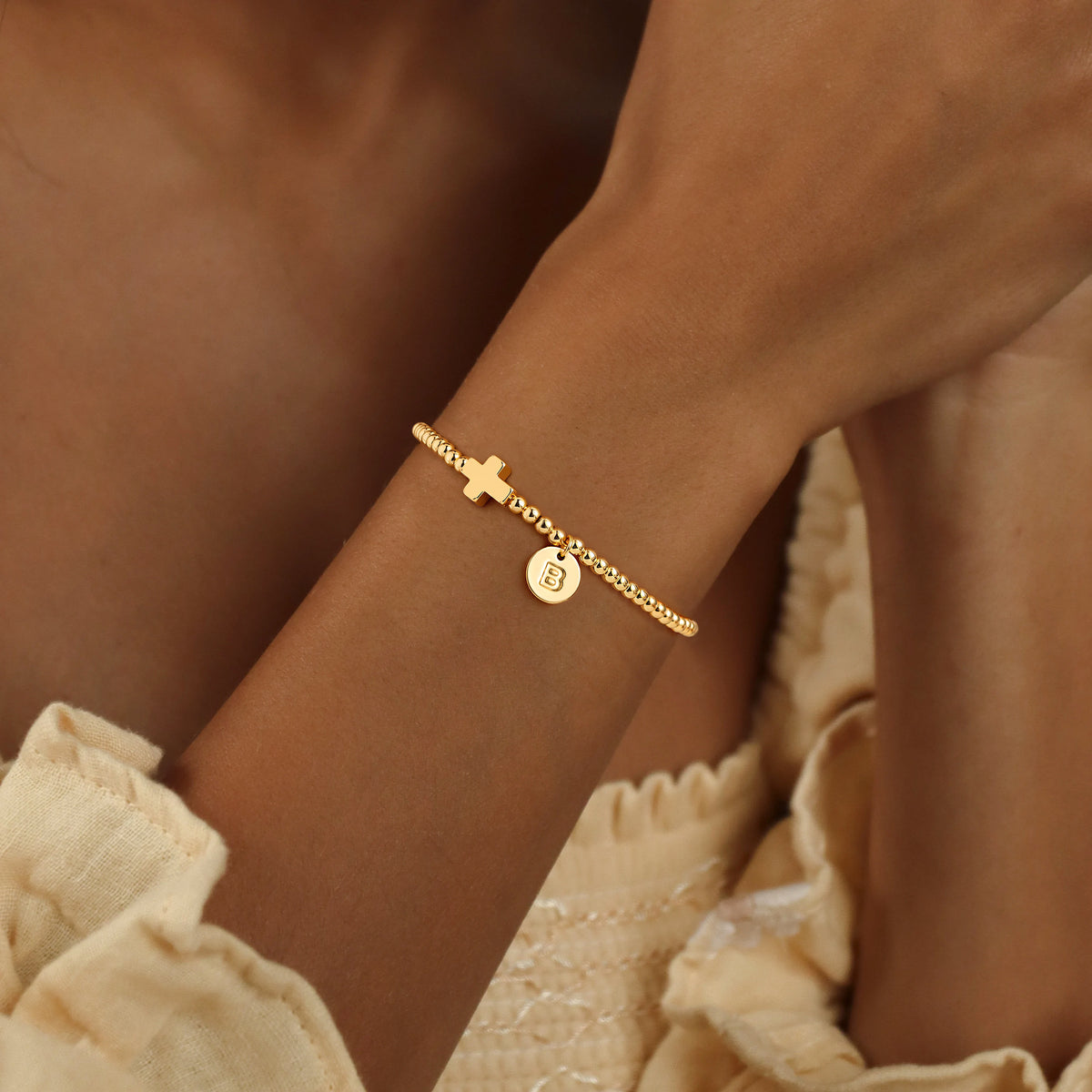 Turandoss 18K Gold Initial Bracelets for Women Girls - Dainty Disc Letter Beaded Cross Bracelet Stretch, Communion Gifts for Girls, Jewelry for Women