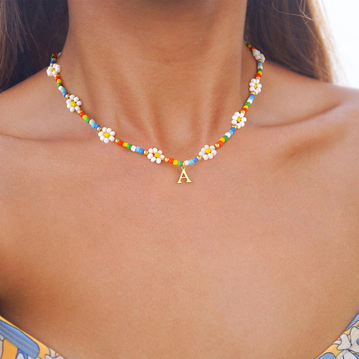 Turandoss Colorful Flower Beaded Initial Choker Necklace for Girls Women Tiny Gold Plated Pendant Letter A-Z Boho Jewelry Personalized Birthday Gifts for Women Teen Girl