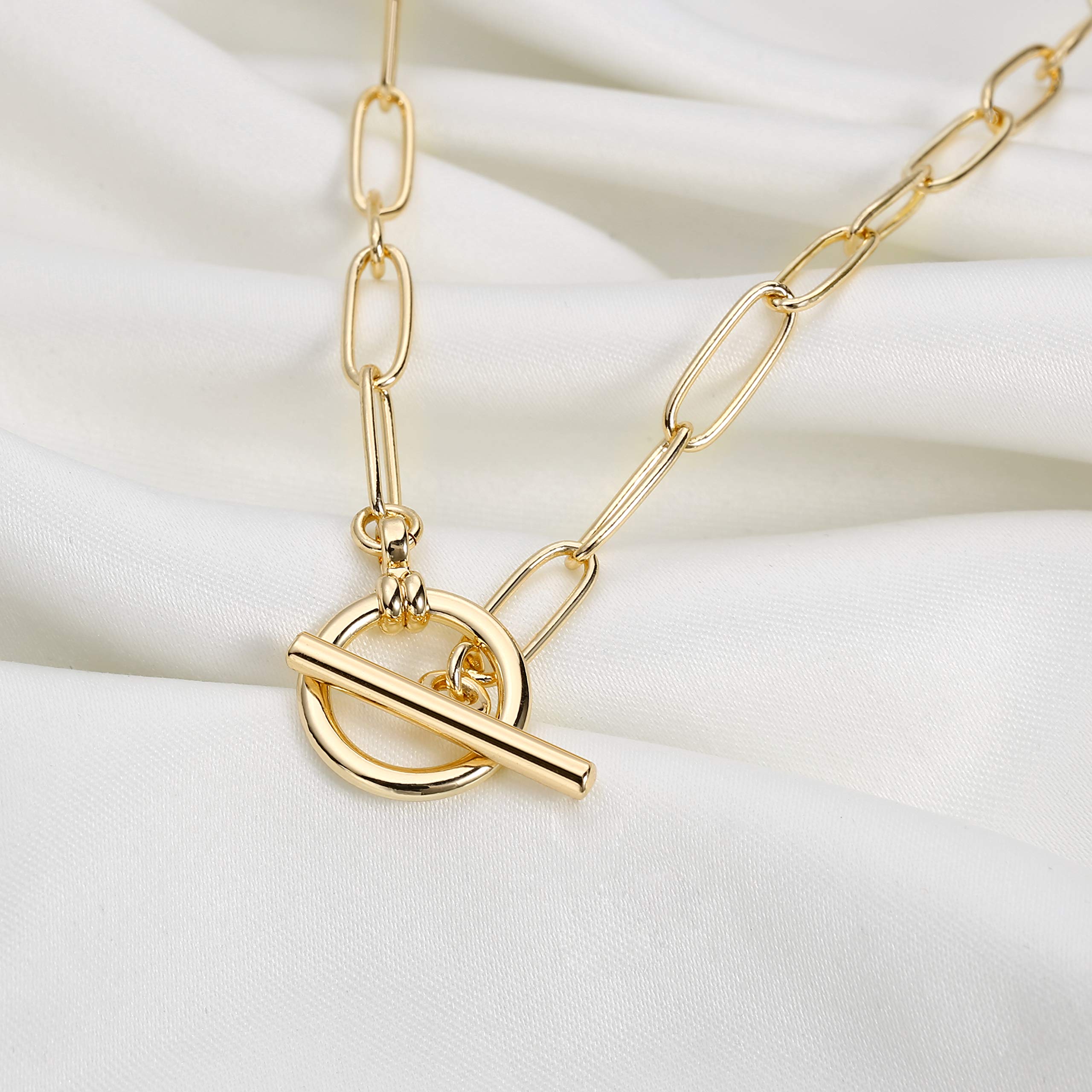 Toggle Clasp Dainty Paperclip Chain Necklace